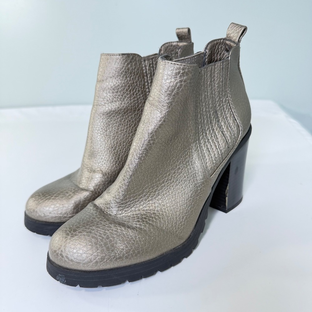 Sam & Libby Womens Metallic Gold Ankle Boots Chunky‎ Block Heel Lug Sole Size 10